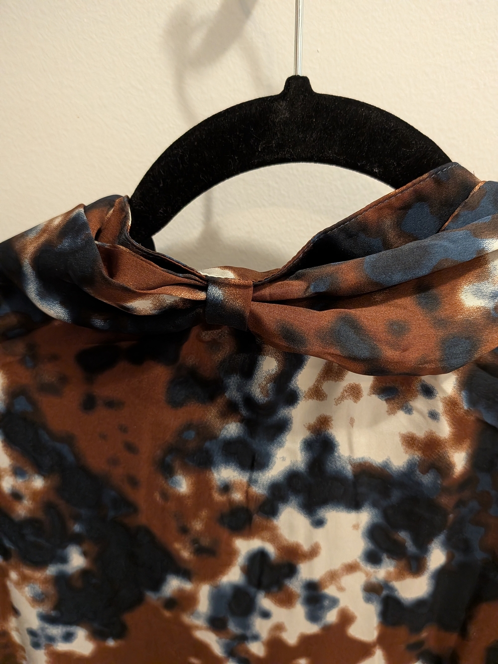 G by Giuliana Brown and Teal Abstract Print Blouse - Picture 8 of 11